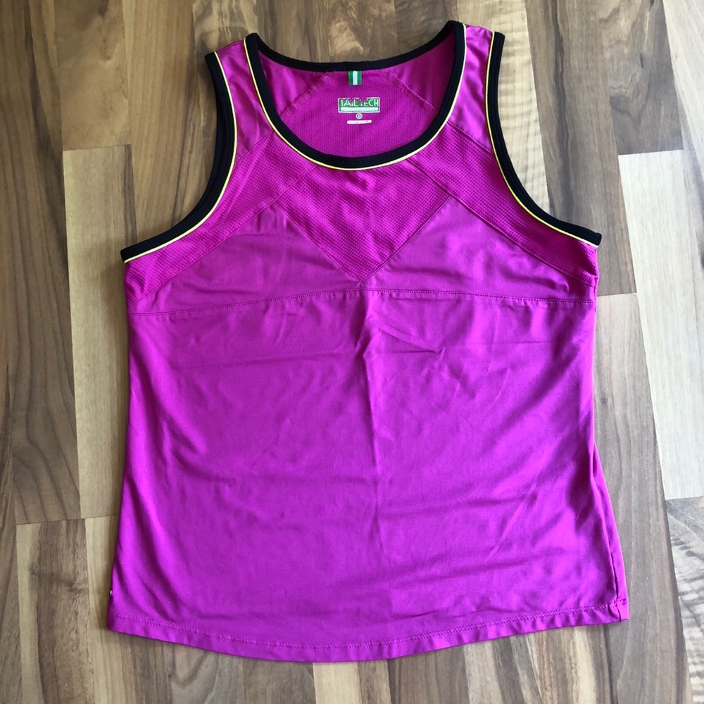 Tail Tech Performance Ladies Top In New Condition. - image 2